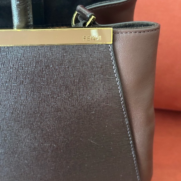 Fendi Leather 2Jours Medium Dark Brown Leather Tote. Top handle. - Picture 4 of 16